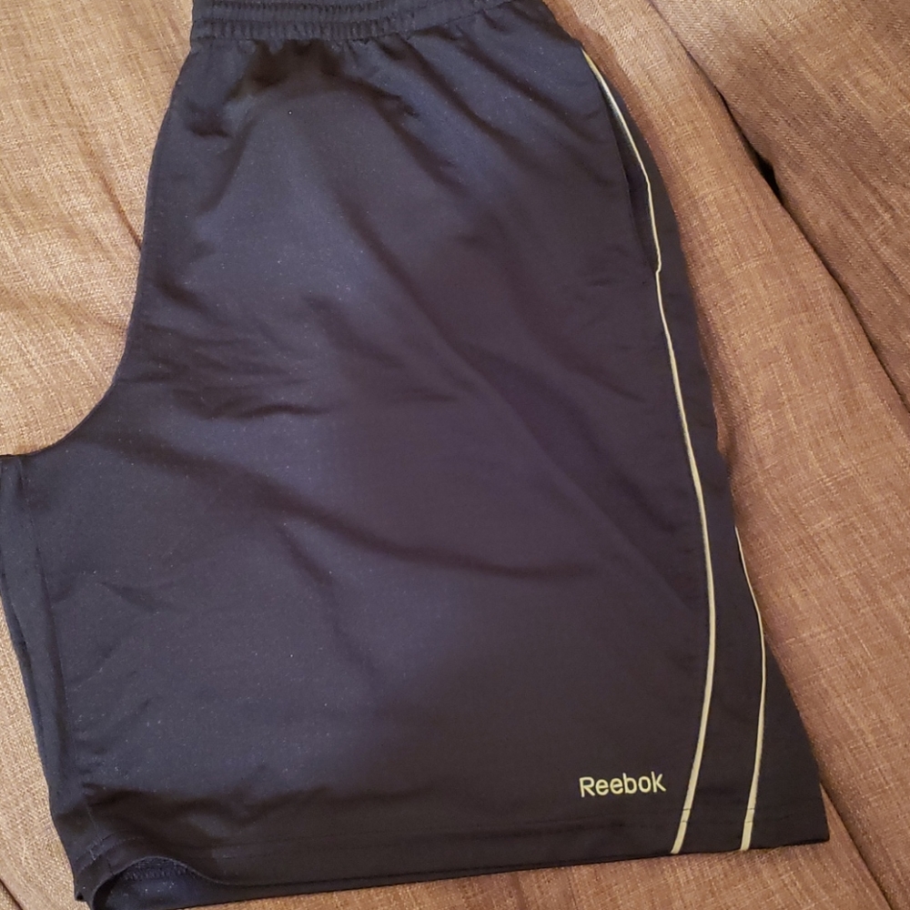 Mens blue Reebok shorts sz XL